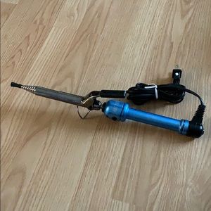 Hot tools curling iron